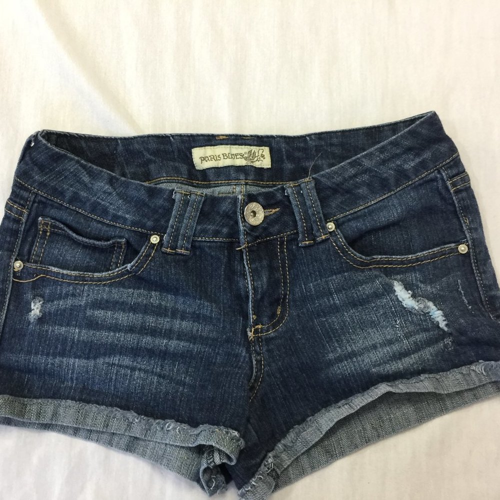 🍏🍏🍏  PARIS BLUES WOMENS JEANS DISTRESSED SHORTS SIZE 7 🍏🍏🍏